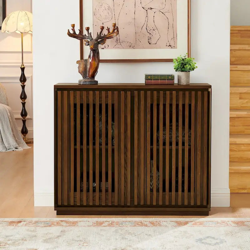 Buffet moderne cannelé avec trous de sortie et rangement