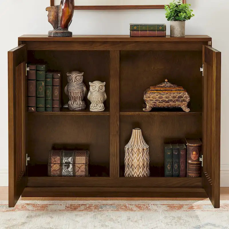 Buffet moderne cannelé avec trous de sortie et rangement