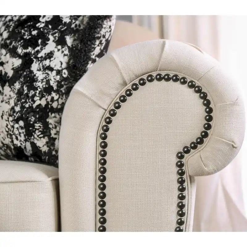 Canapé Glam beige en tissu avec capitonnage à boutons, clous décoratifs et mousse à mémoire de forme