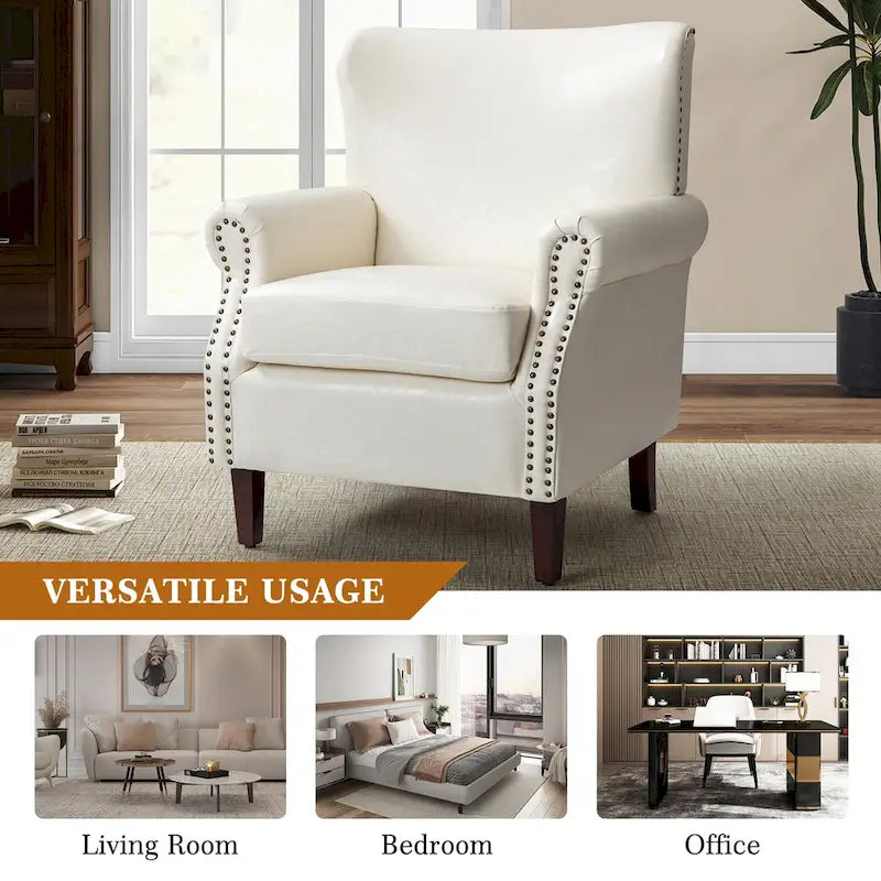 Fauteuil en cuir de transition avec clous décoratifs et accoudoirs roulés