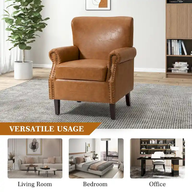 Fauteuil en cuir de transition avec clous décoratifs et accoudoirs roulés