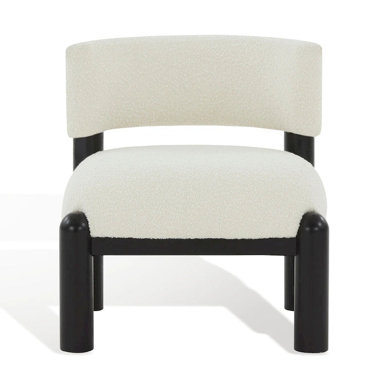 Fauteuil en fausse fourrure avec pieds sculptés en bois