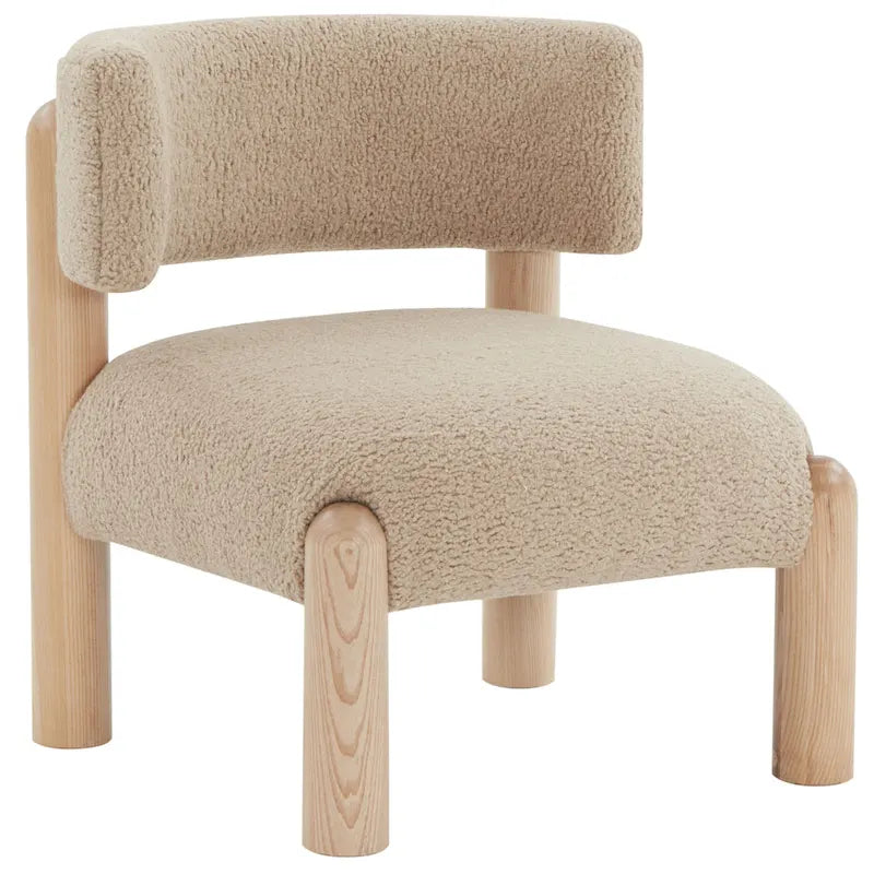 Fauteuil en fausse fourrure avec pieds sculptés en bois