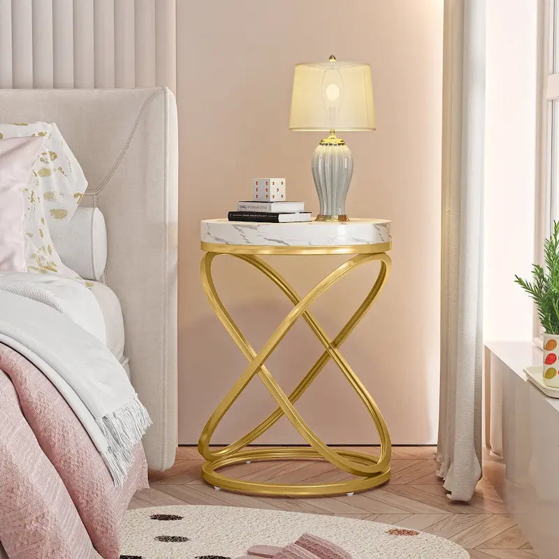 Table d'appoint ronde en faux marbre avec cadre en métal doré